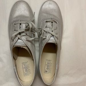 Silver Keds. sz 10